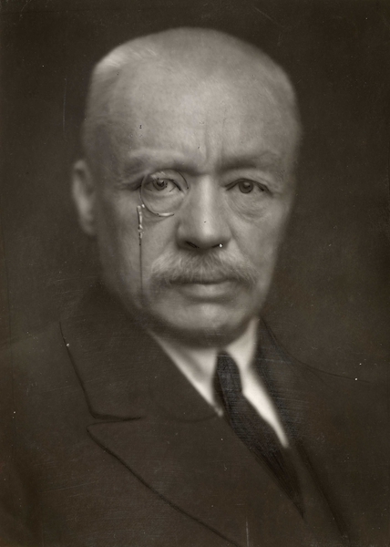 Fil:Gunnar Edvard Rode Heiberg ca. 1920 portrett.jpg