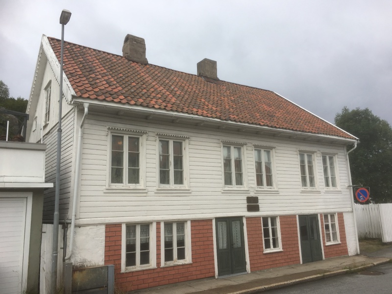 Fil:Vigelands hus Mandal 2.JPG
